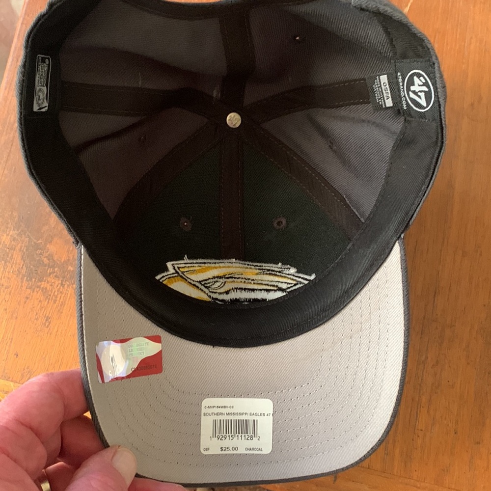 Hat - Picture 5 of 5